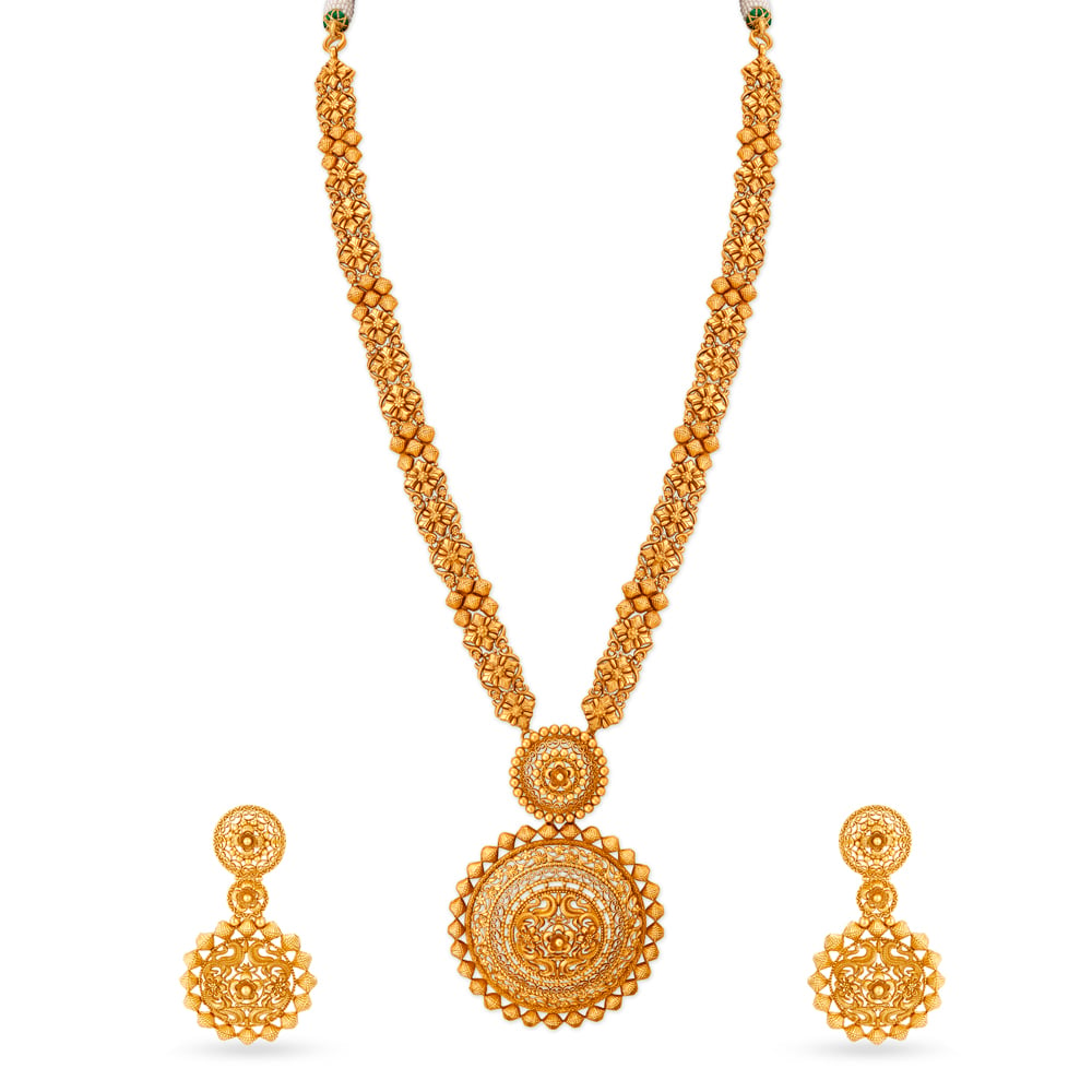 Buy Queenly Filigree Gold Necklace Set At Best Price Tanishq Uae