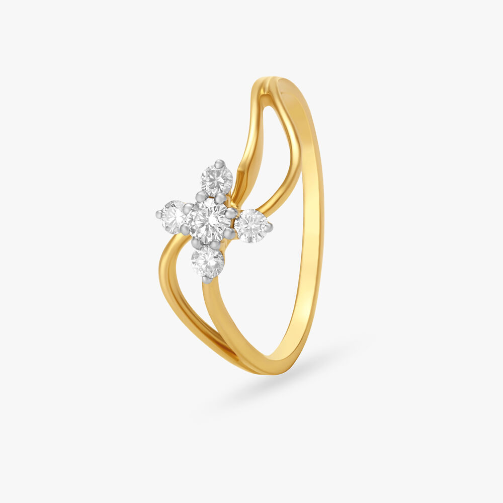 Brilliant 18 Karat Gold And Diamond Finger Ring