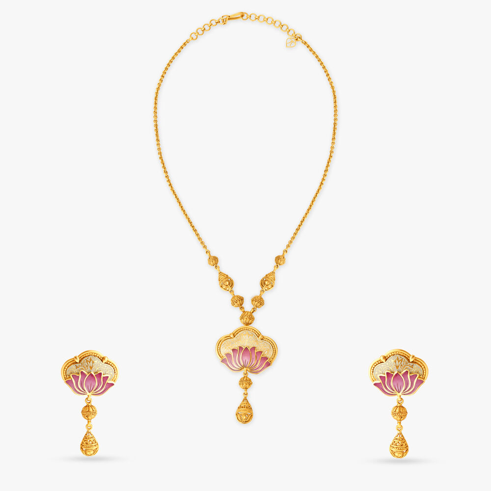 Gold necklace set deals tanishq