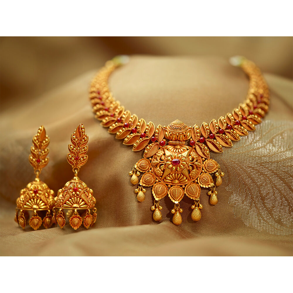 Gold necklace deals tanishq