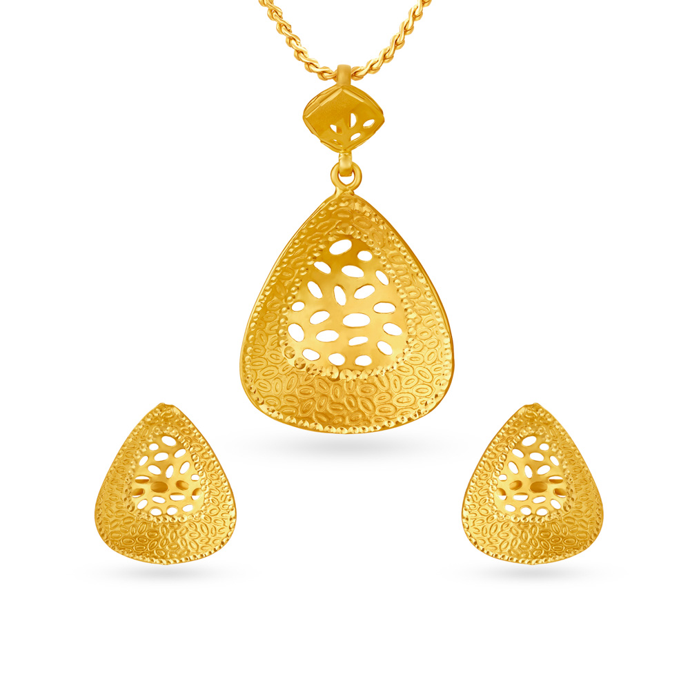 Modish Vibrant Gold Pendant and Earrings Set