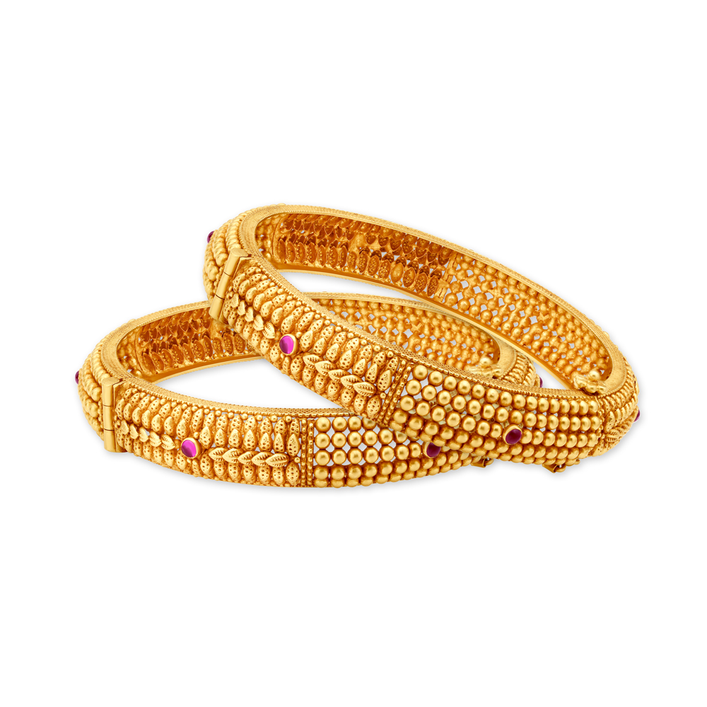 Buy Marvellous Gold Bangle At Best Price | Tanishq UAE