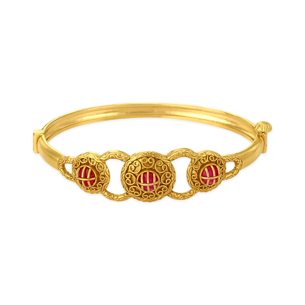 Buy Glorious Traditional Gold Bangle At Best Price | Tanishq UAE